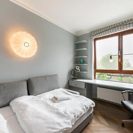 Luxury Garden Apartment Varşovia Exterior foto