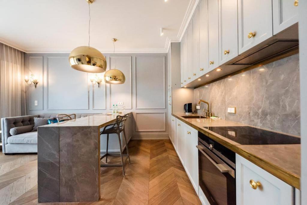 Luxury Garden Apartment Varşovia Exterior foto
