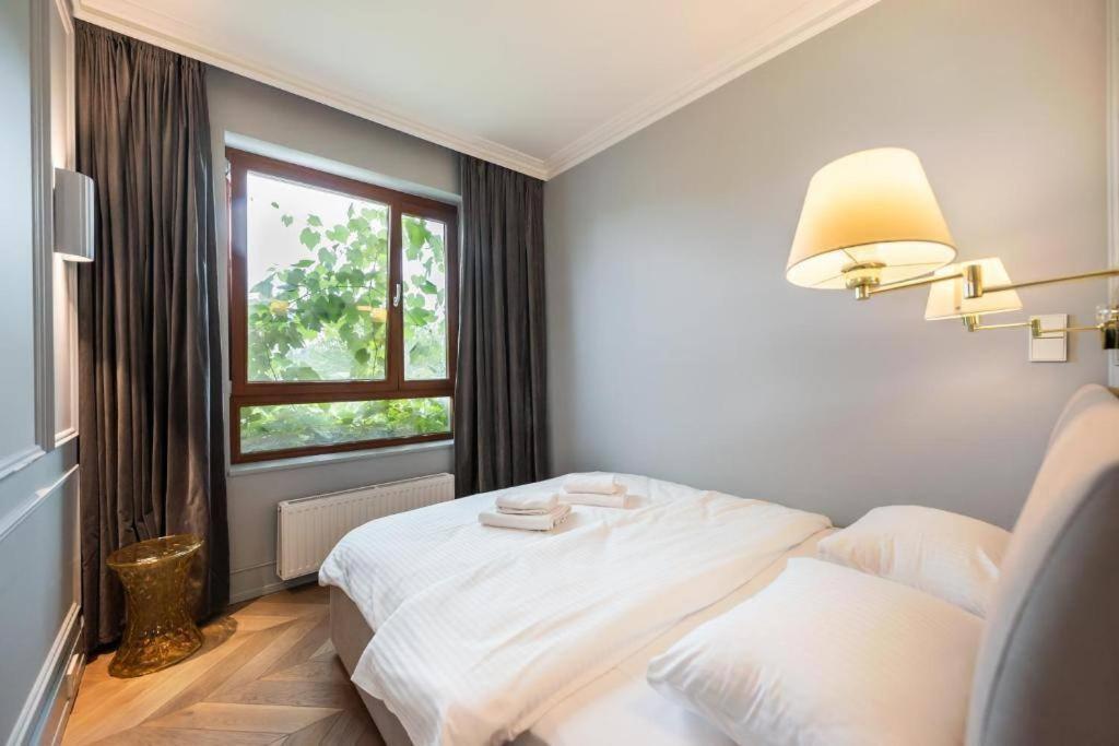 Luxury Garden Apartment Varşovia Exterior foto
